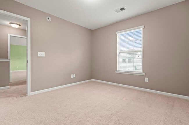 Building Photo - 1825 Polaris Dr