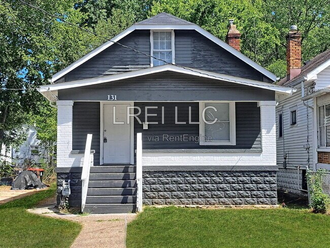 Building Photo - 131 N 39th St