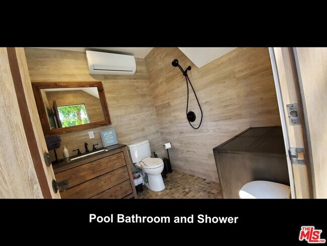 Building Photo - 4744 Haskell Ave