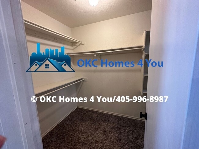 Building Photo - Beautiful 3 Bed 2 Bath in Twin Oaks