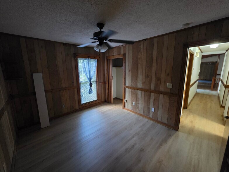 Building Photo - 209 Arrowhead Dr