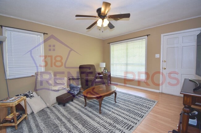 Building Photo - 3 Bed 2 Bath Home in Ruston!