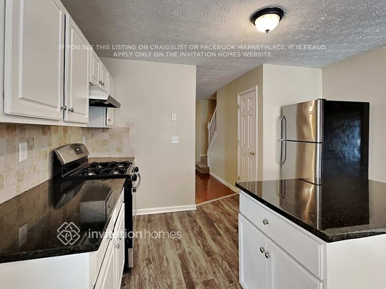 Building Photo - 2549 Mead Ct