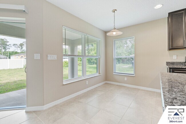 Building Photo - 121 Laguna Forest Trail