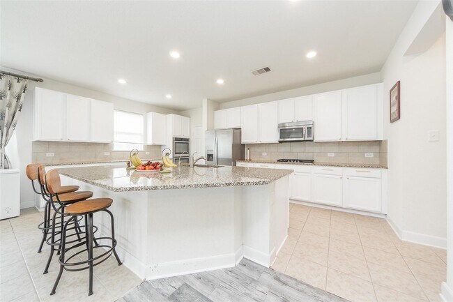 Building Photo - 15406 Easton Gate Ln