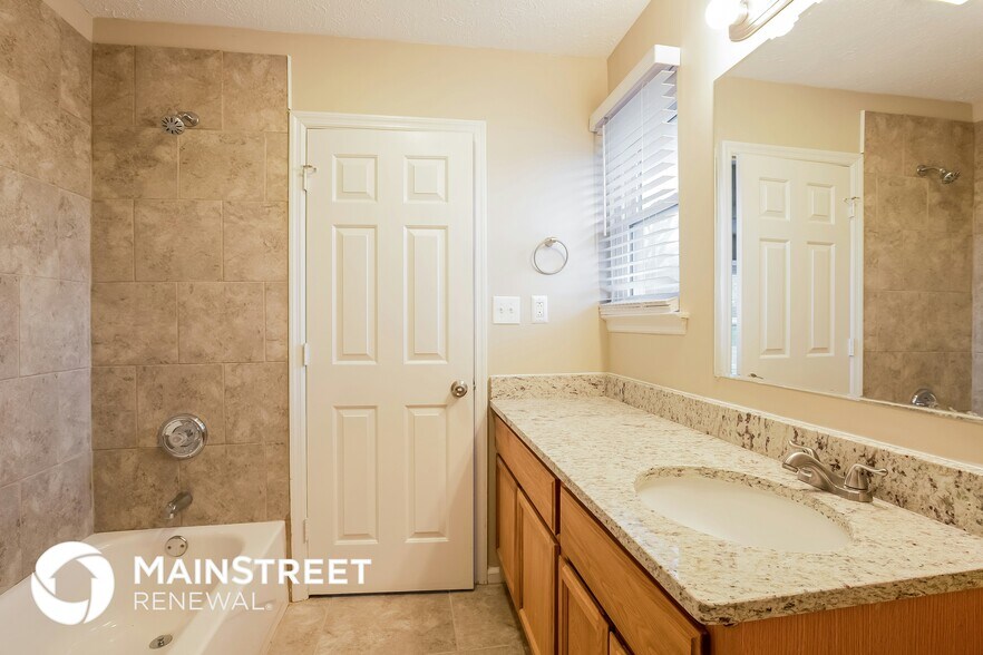 Building Photo - 3233 Forest Breeze Dr