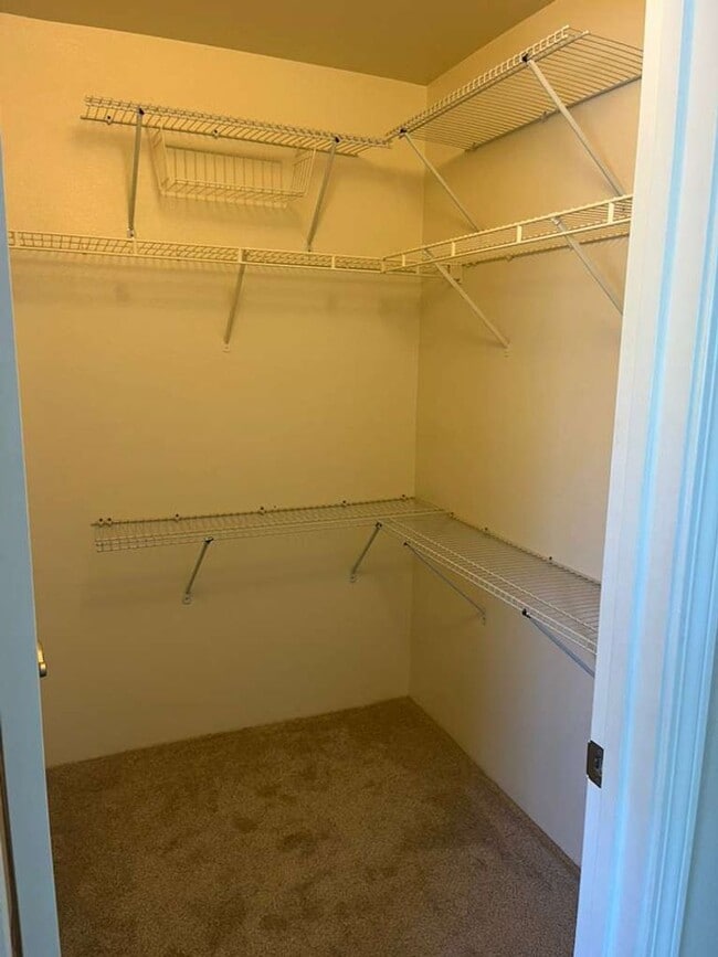 Building Photo - 3 bed 2.5 Bath 2 car garage/ Central AC/ Ewa Beach!