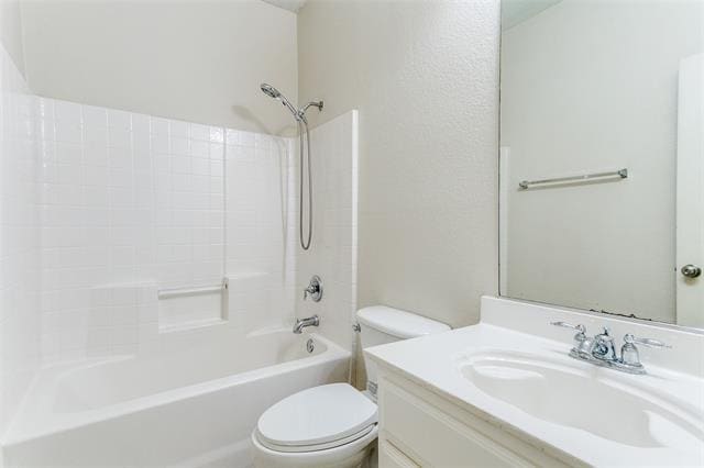 Building Photo - 2605 Silver Hill Dr