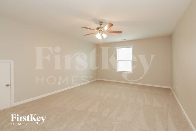 Building Photo - 7724 Meridale Forest Dr