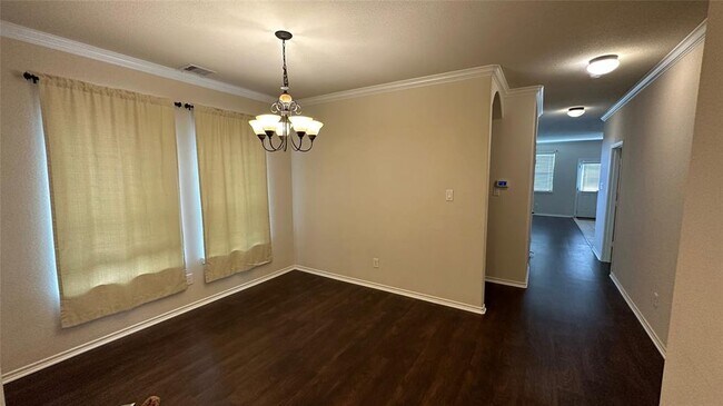 Building Photo - 1703 Thornhollow Dr