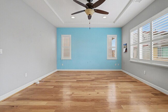 Building Photo - 568 Selby Lane