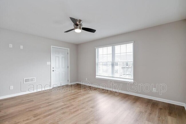 Building Photo - 9115 Fern Creek Rd
