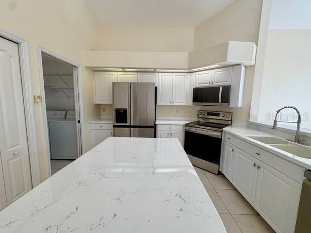 Building Photo - 731 Waterside Ct