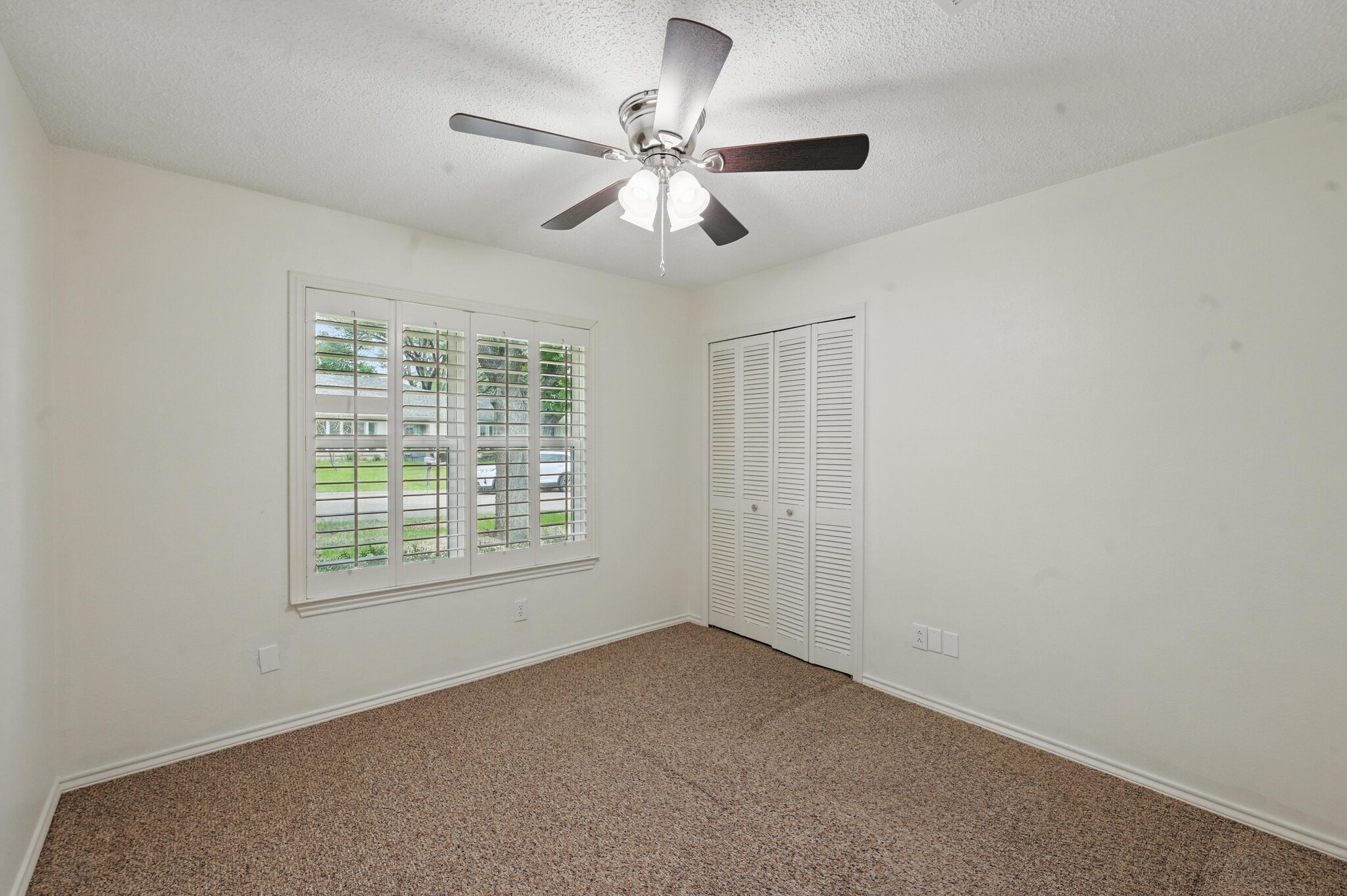 Building Photo - 2221 Prince John Dr