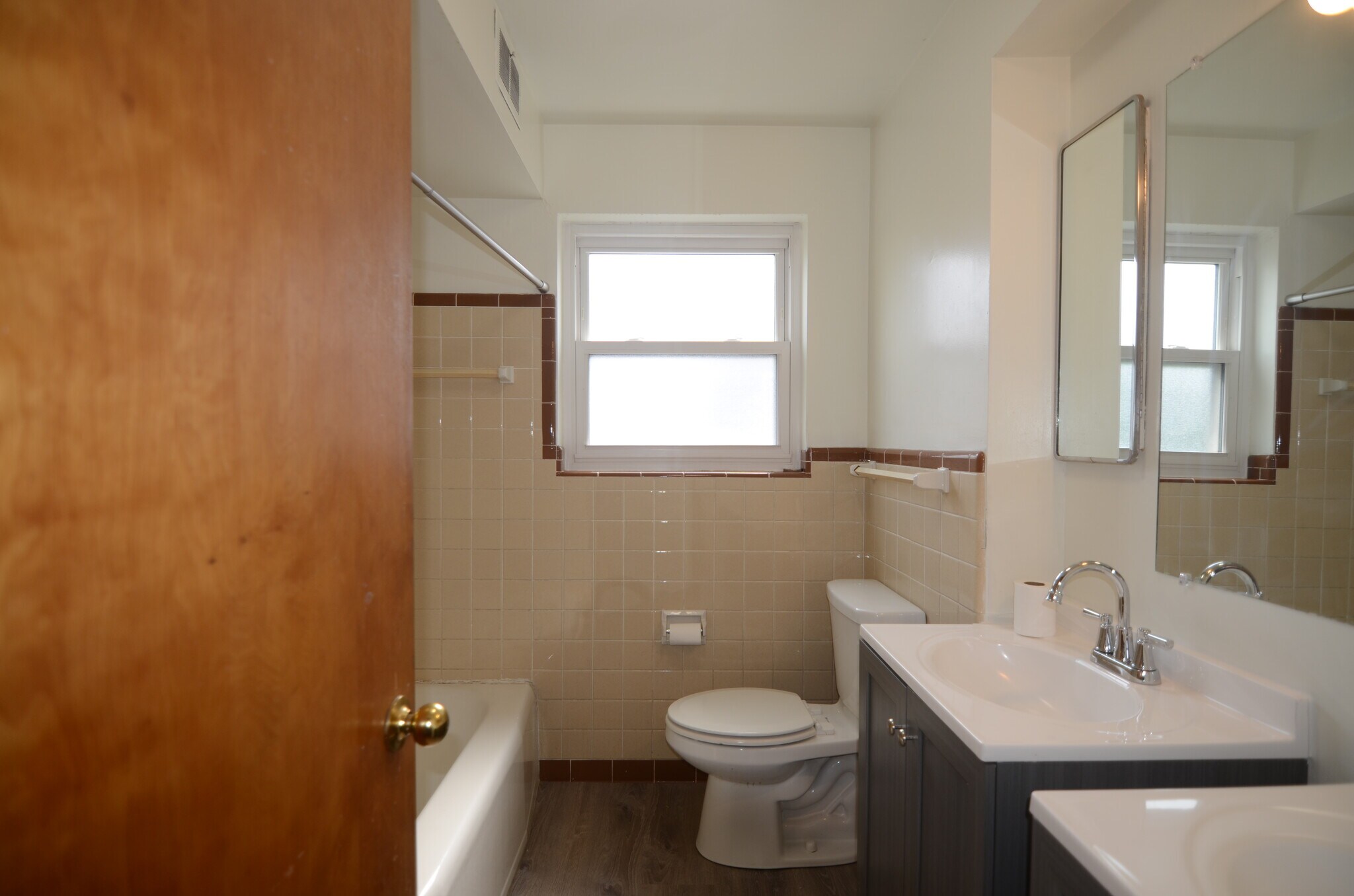 Building Photo - 3982 Longford Dr