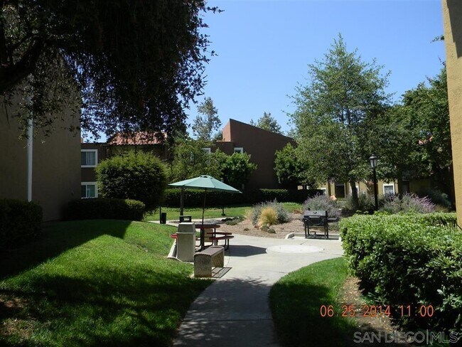Building Photo - 17189 W Bernardo Dr