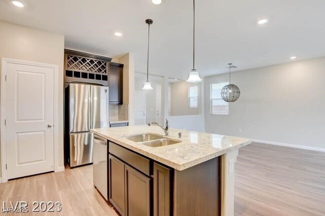 Building Photo - 4148 Elegant Chateau St
