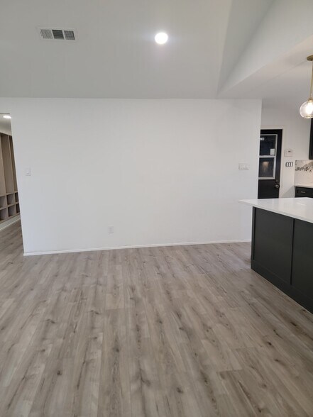 Building Photo - 12354 Nesmith Dr