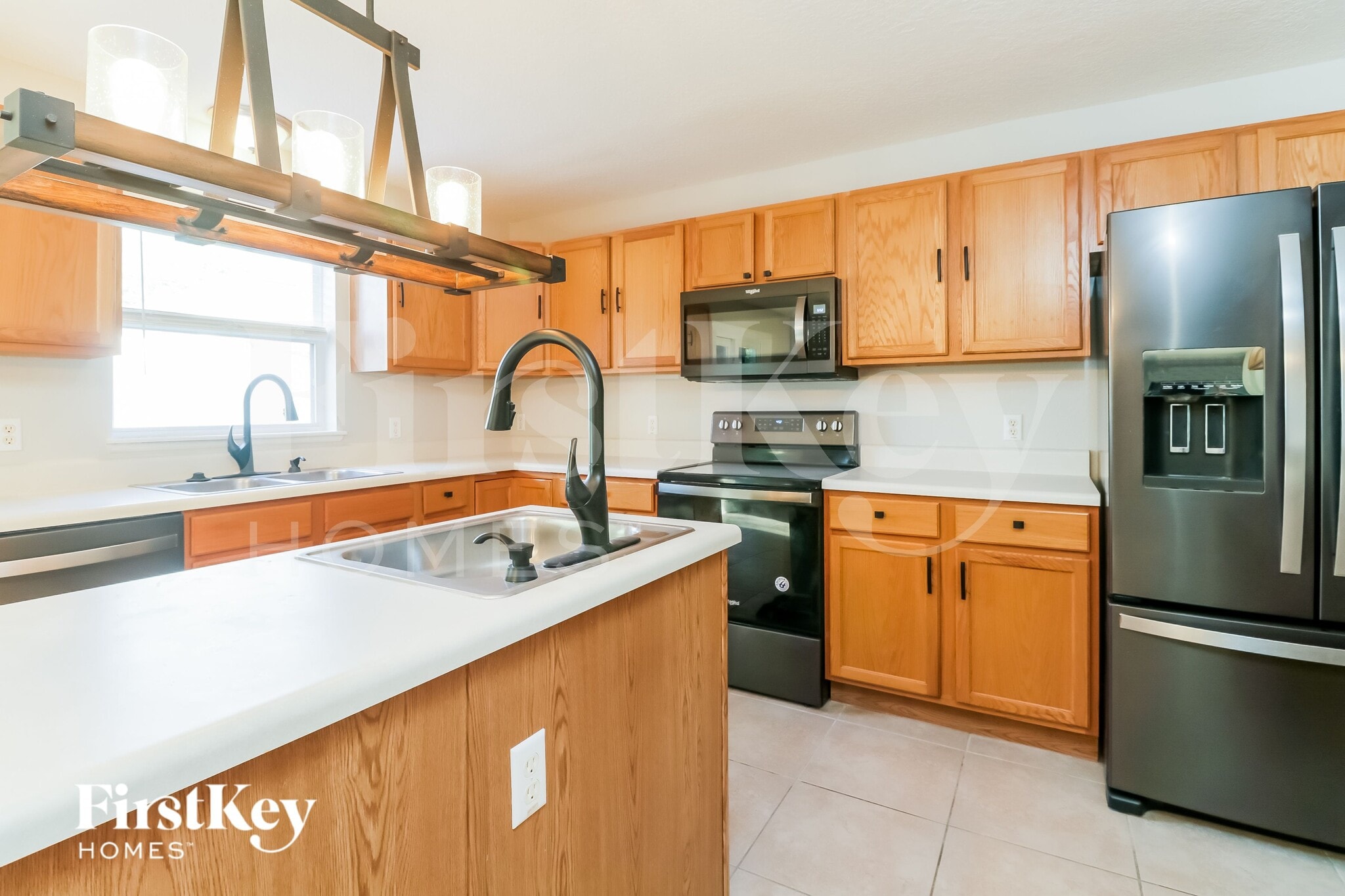 Building Photo - 2130 Aitkin Loop