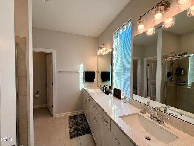 Building Photo - 52 Comfort Ct