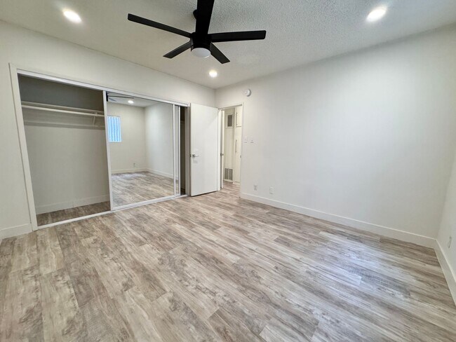 Building Photo - 3510 Clarington Ave