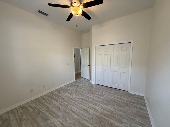 Building Photo - 4 Bedroom 3 Bath Single Family Home Laurel...