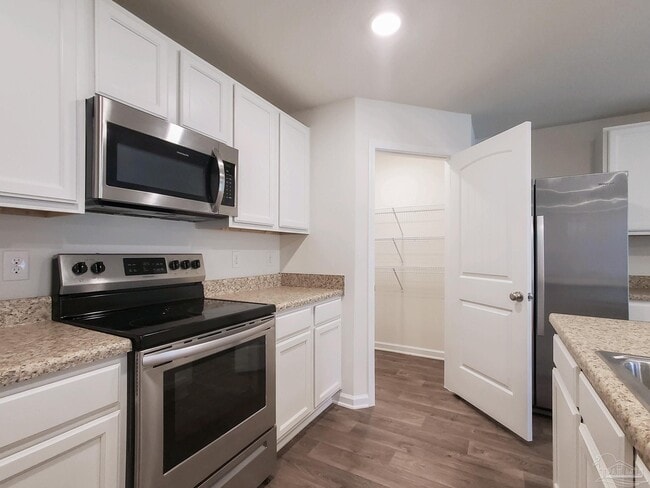 Building Photo - 5810 Paddock Way