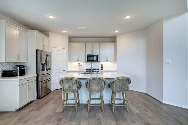 Building Photo - 8914 Milam Grove Dr