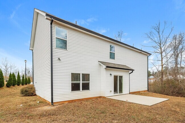 Building Photo - 100 Fairview Dr