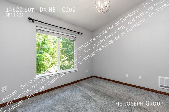 Building Photo - 14623 50th Dr NE