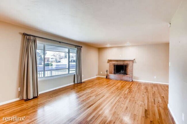 Building Photo - 5 br, 2 bath House - 1408 Brentwood Drive