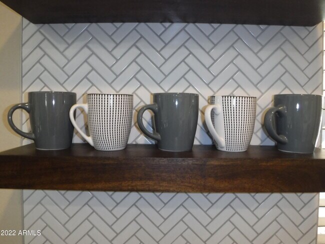 Building Photo - 11029 W Caron Dr