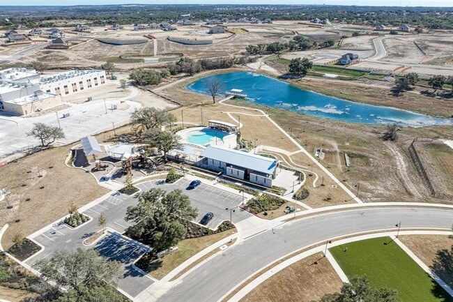 Building Photo - 133 Bauer Lp