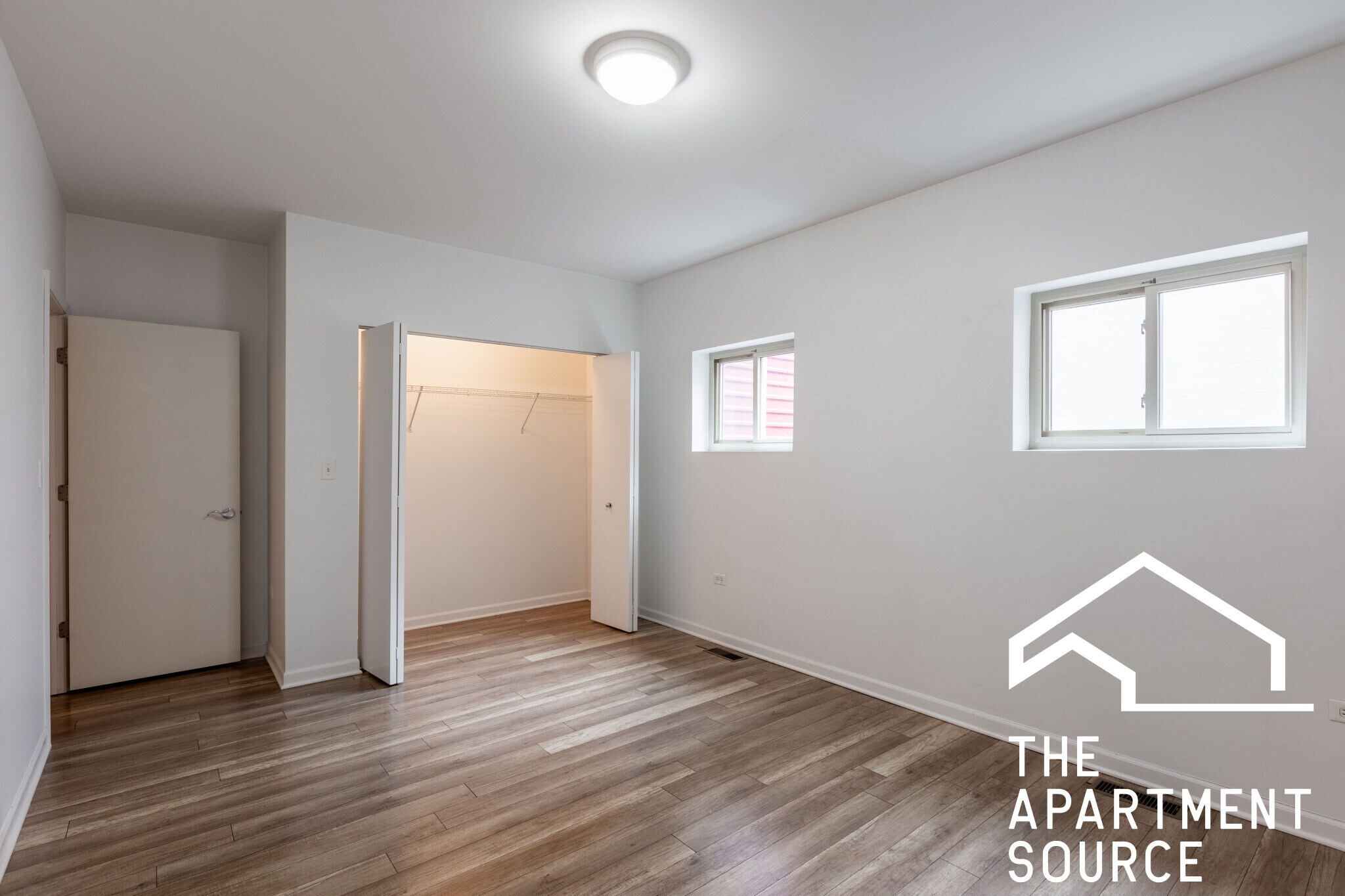 Building Photo - 2700 W North Ave