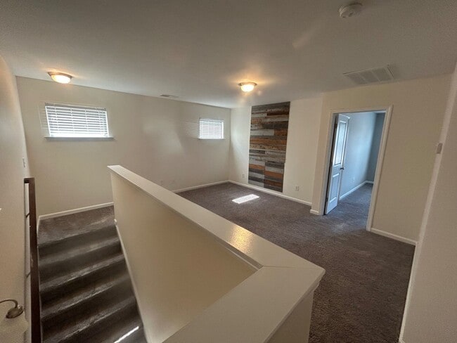 Building Photo - 336 Eagle Feather Loop