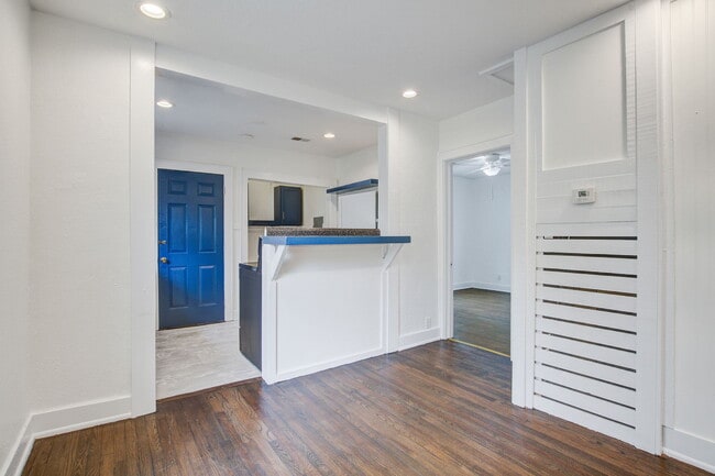 Building Photo - 2607 Madden Dr