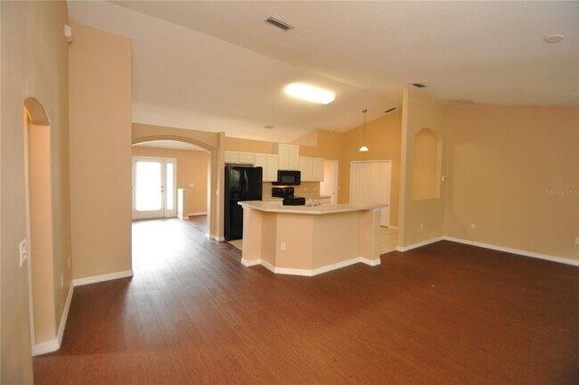 Building Photo - 65 Rolling Fern Dr