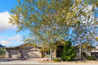 Building Photo - 1476 Sierry Peaks Dr