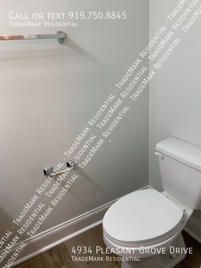 Building Photo - 4934 Pleasant Grove Dr