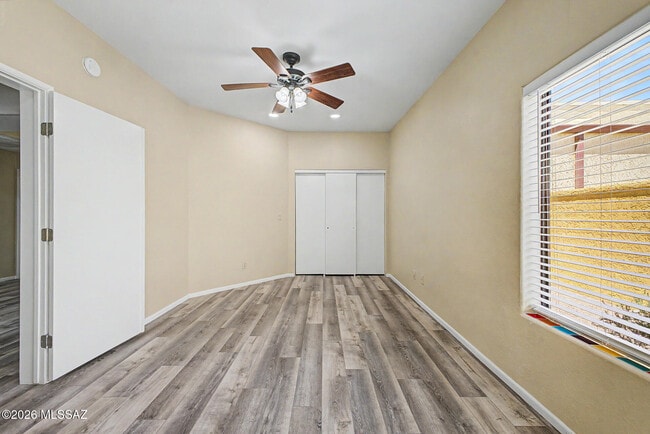Building Photo - 5250 Woodspring Dr