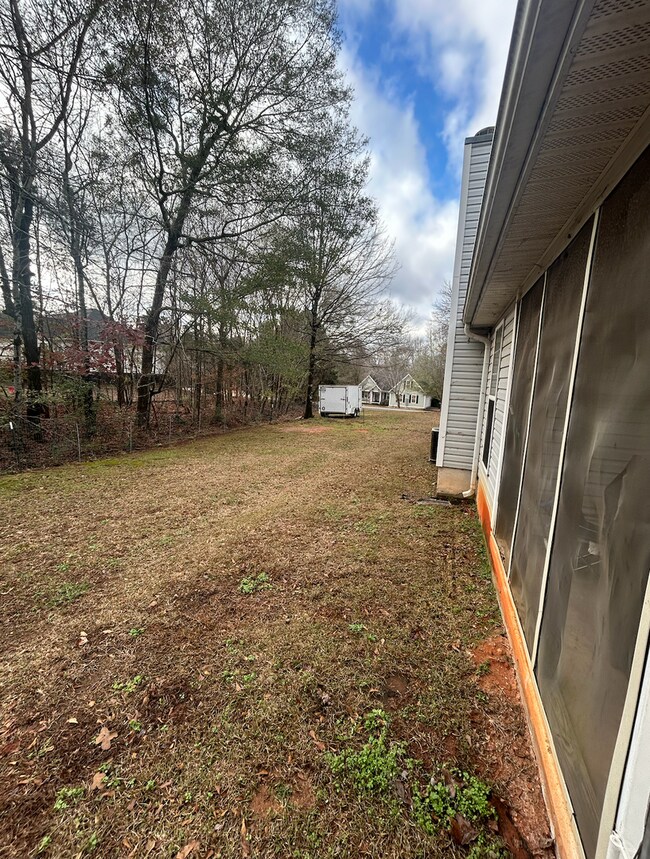 Building Photo - 146 Oak Meadows Dr