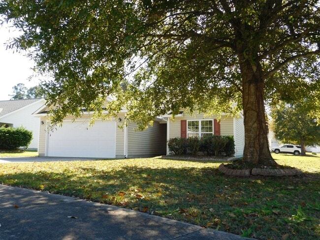 Building Photo - 205 Sellhorn Blvd