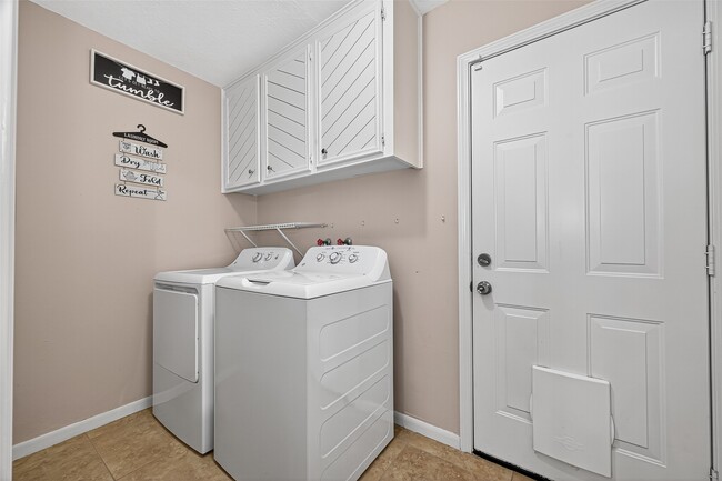 Building Photo - 4006 Dover St