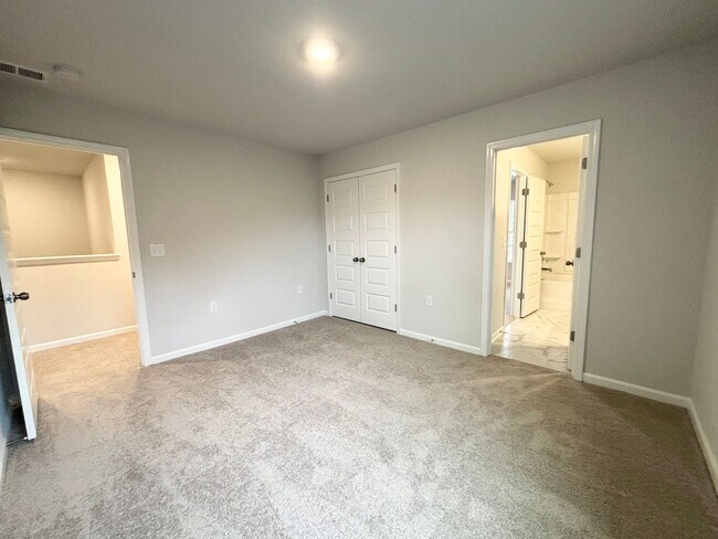 Building Photo - Perfect family home in Ocean Isle Beach