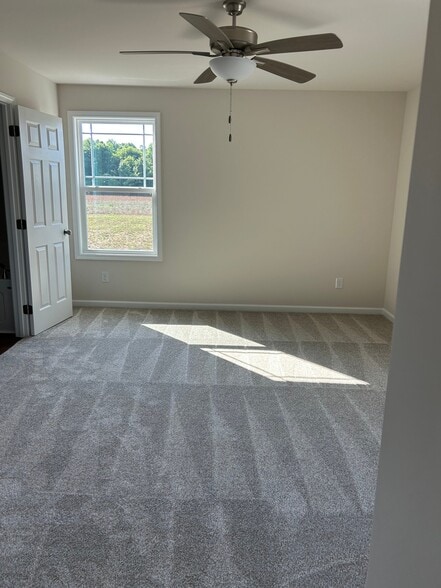 Building Photo - 260 Swinson Dr