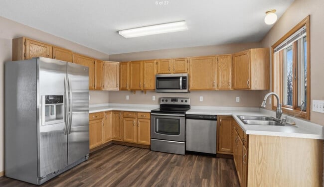 Building Photo - 5191 W Lanark Dr