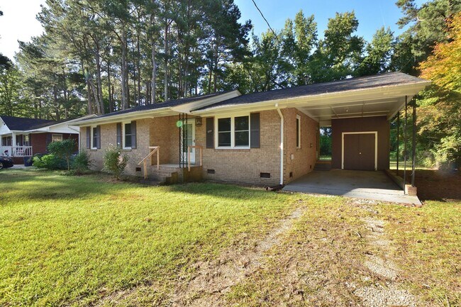 Building Photo - 625 Powell Dr