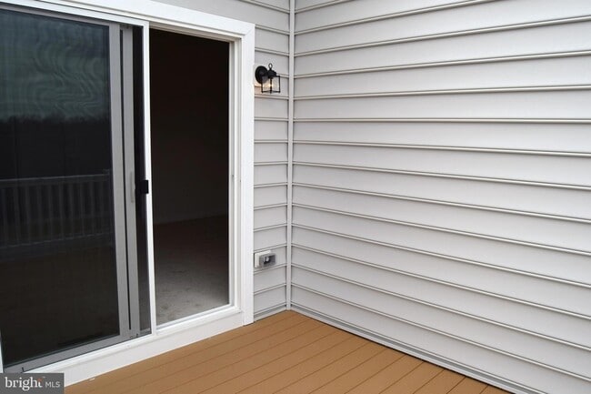 Building Photo - 19972 Abram Ter