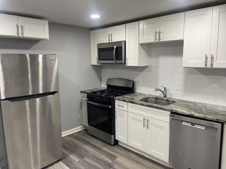 Building Photo - Anika Homes 3 Bedroom