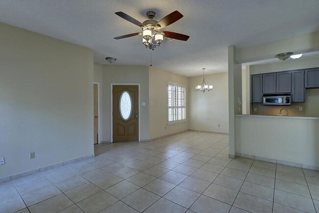 Building Photo - 7126 Windbrook Ln